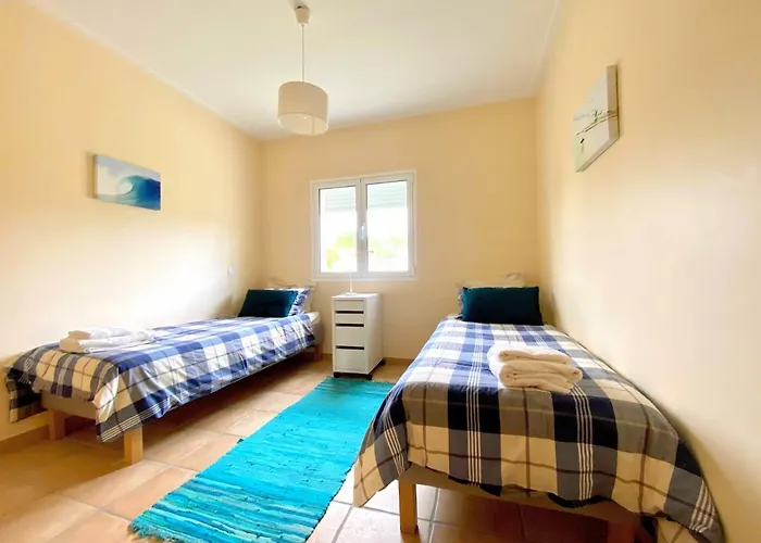 Varandas - Arrifana, Com Piscina, Junto A *